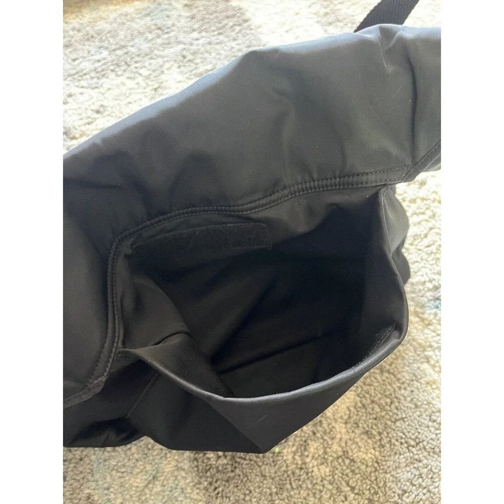Kate Spade Black Nylon Adjustable Strap Messenger Bag Flap Closure Y2K Style
